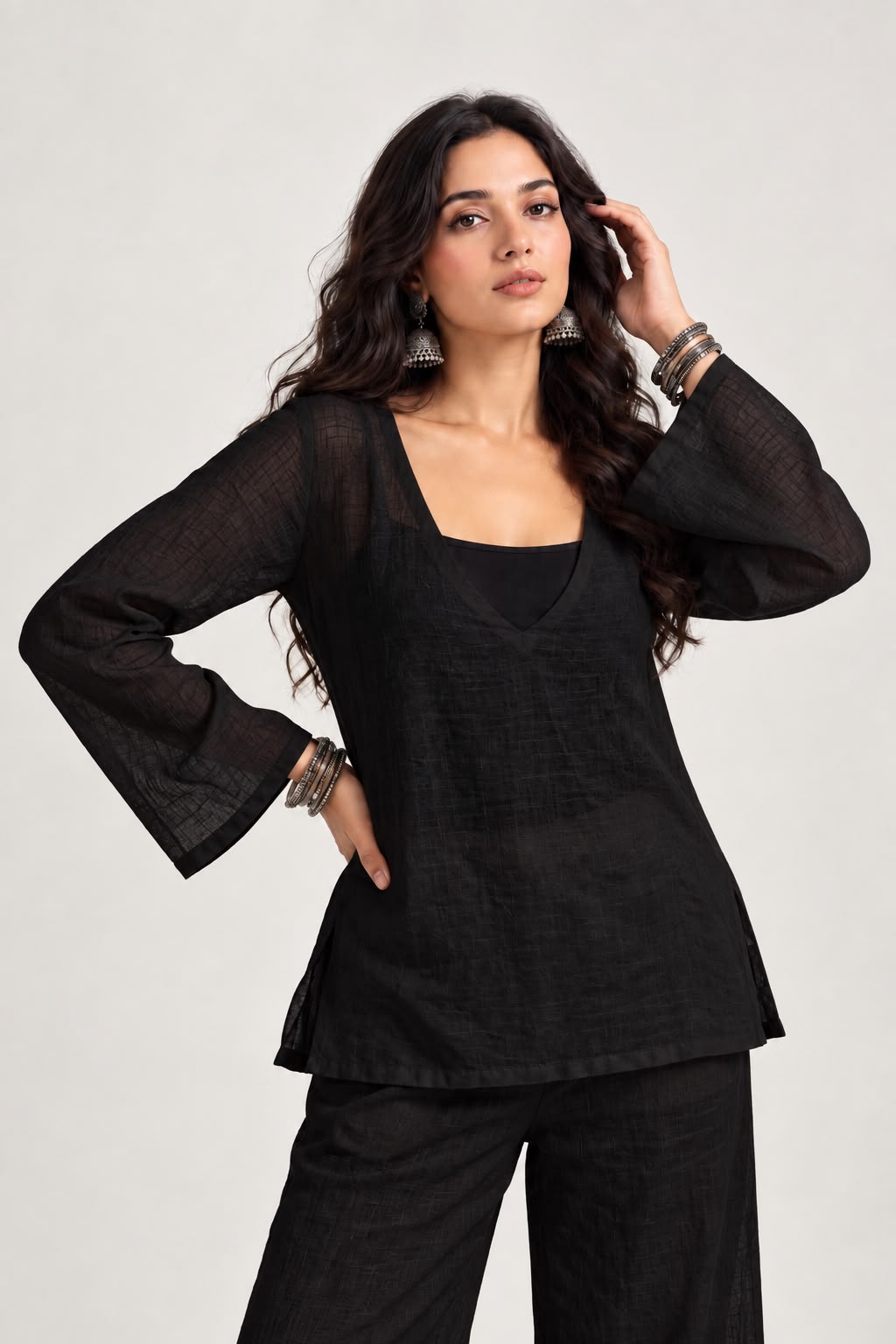 Zareen Noir Textured Kurti